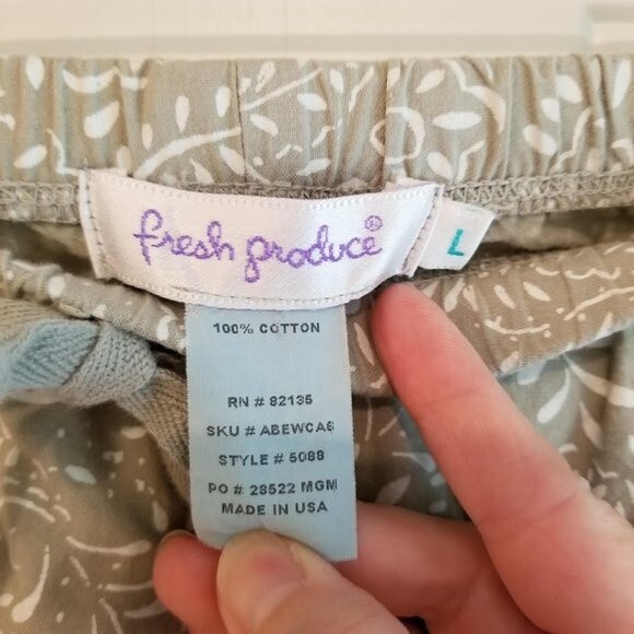 Fresh Produce Boho 100% Cotton Capri Pants Sage Green Floral Print, Size L - Picture 3 of 14